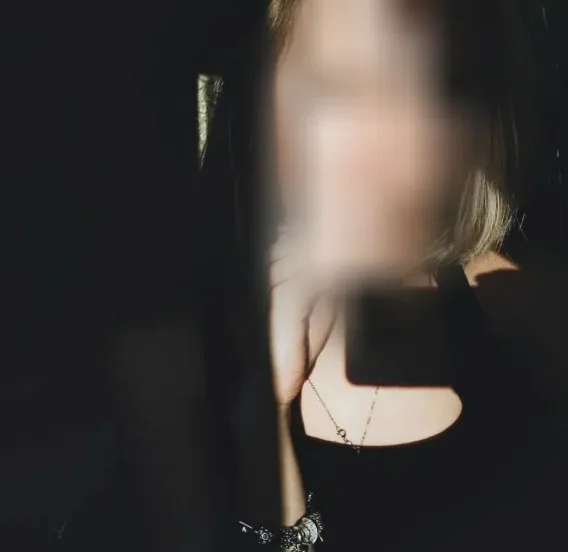 Fatima, 28