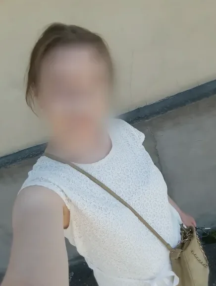 Nathalie, 37